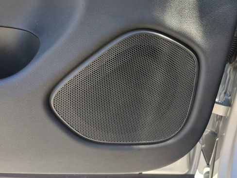 Used 2025 Volvo XC60 B5 Plus image 48