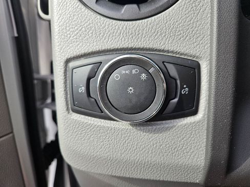 Used 2022 Ford E-450 and Econoline 450 Super Duty w/ Power Windows & Locks Group RWD image 44