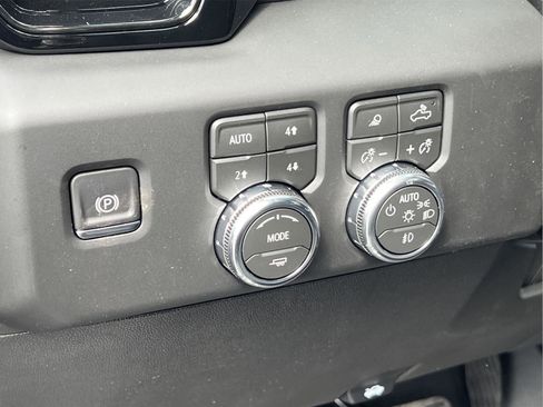 New 2026 GMC Sierra 2500 AT4 AWD/4WD image 19