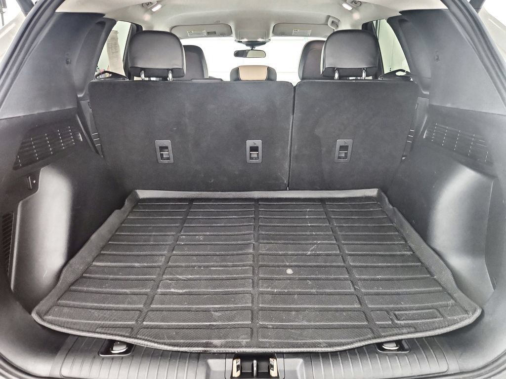 Used 2022 Ford Escape SEL w/ Technology Package FWD image 34