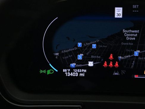 Used 2024 Porsche Cayenne image 14