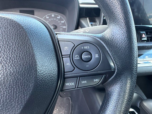 Used 2025 Toyota Corolla LE FWD image 23