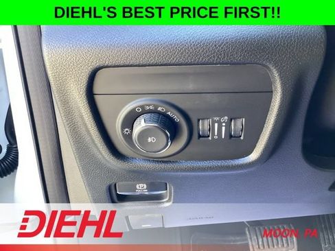 New 2026 Jeep Grand Cherokee L Limited w/ Limited Altitude Package AWD/4WD image 32