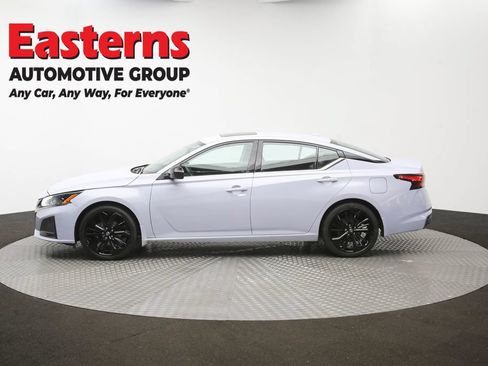 Used 2023 Nissan Altima 2.5 SR w/ SR Premium Package FWD image 61