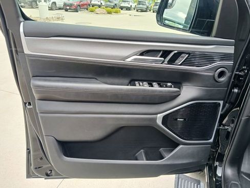 New 2026 Jeep Grand Wagoneer Limited AWD/4WD image 11