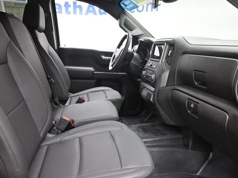 Used 2025 Chevrolet Silverado 1500 W/T w/ WT Safety Package AWD/4WD image 9
