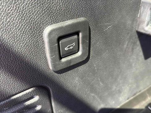 Used 2016 Ford Expedition EL Platinum image 35