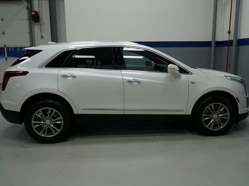 Certified 2022 Cadillac XT5 Premium Luxury image 11