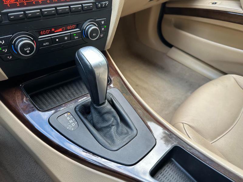 Used 2011 BMW 328i Sedan RWD image 33