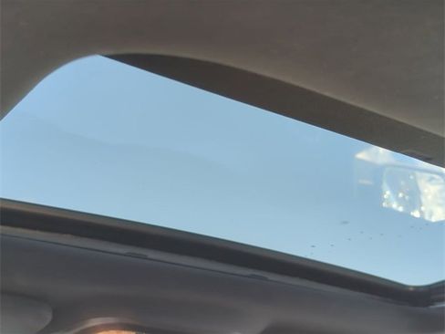 Used 2021 Jeep Grand Cherokee Limited image 23