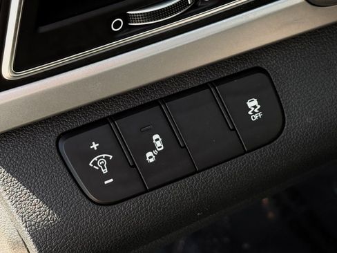 Used 2018 Hyundai Elantra Value Edition image 26