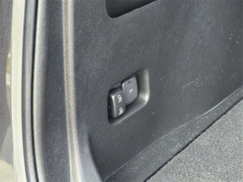 Used 2021 Ford Edge SEL w/ Convenience Package image 30