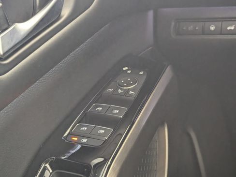 Used 2024 Nissan Pathfinder Platinum AWD/4WD image 18