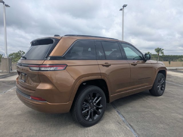 New 2026 Jeep Grand Cherokee Limited AWD/4WD image 4