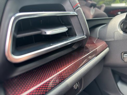 New 2025 Chevrolet Traverse RS image 28