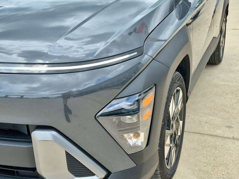 Used 2025 Hyundai Kona SEL FWD image 27