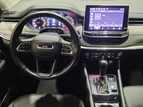 Used 2022 Jeep Compass Limited image 22