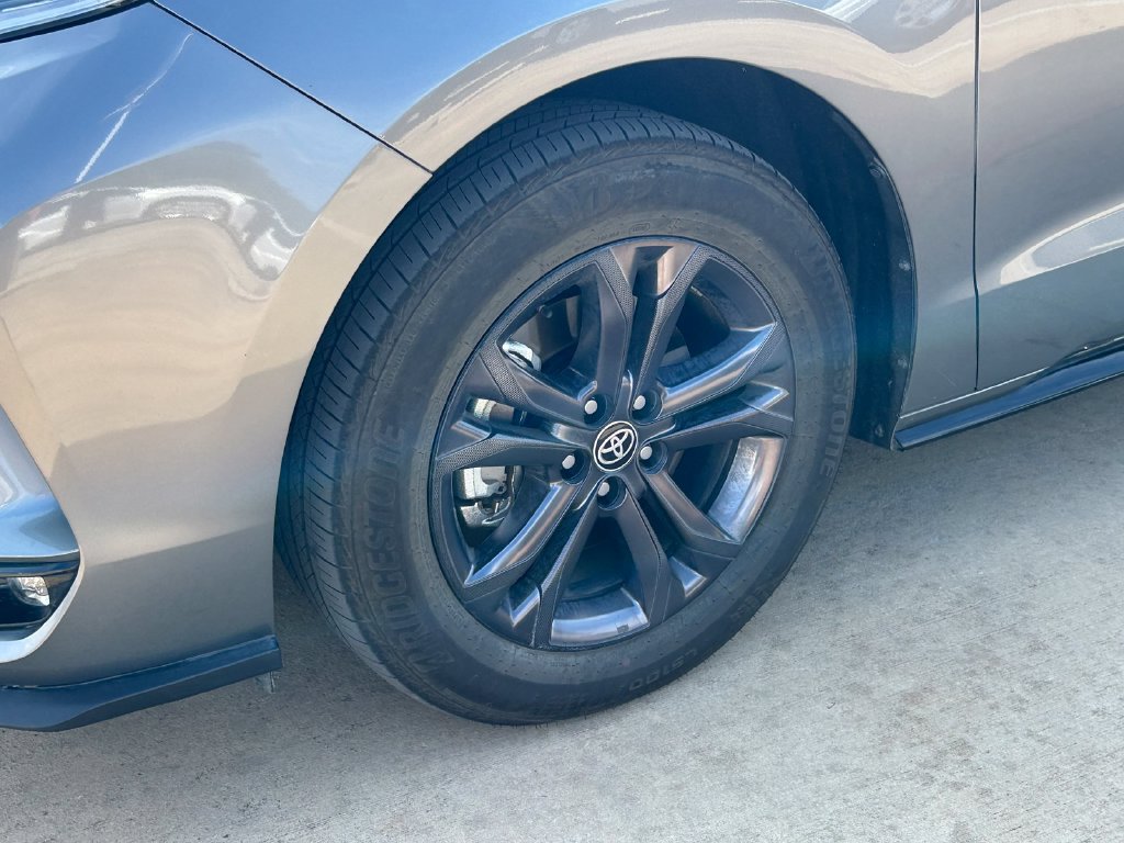 Certified 2026 Toyota Sienna XSE AWD/4WD image 9
