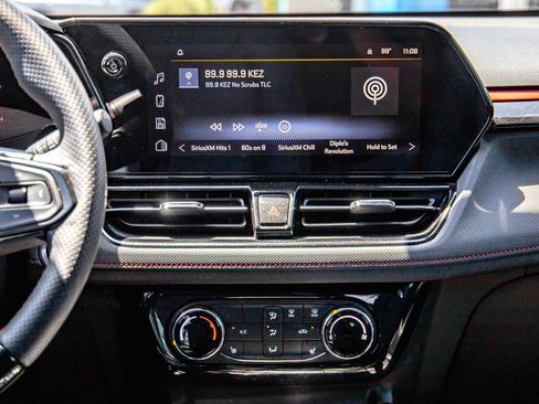Used 2024 Chevrolet TrailBlazer RS w/ Driver Confidence Package FWD image 14