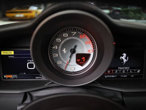 Certified 2019 Ferrari 488 GTB RWD image 32