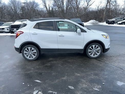 Used 2020 Buick Encore Preferred image 7
