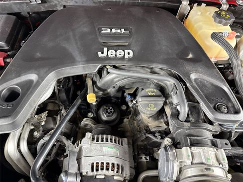 Used 2020 Jeep Gladiator Sport w/ Quick Order Package 24S image 41