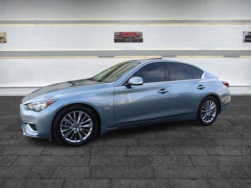 Used 2018 INFINITI Q50 Luxe w/ Essential Package (3.0T Luxe) RWD image 4