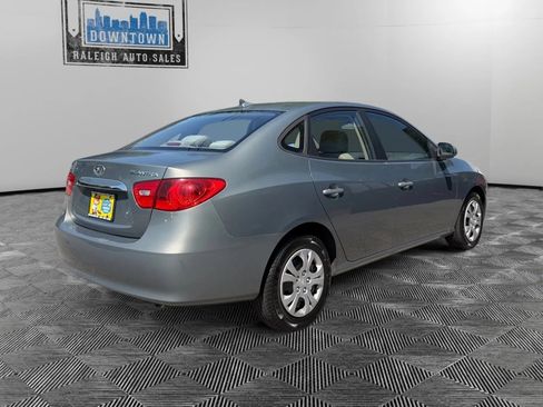 Used 2010 Hyundai Elantra GLS FWD image 6