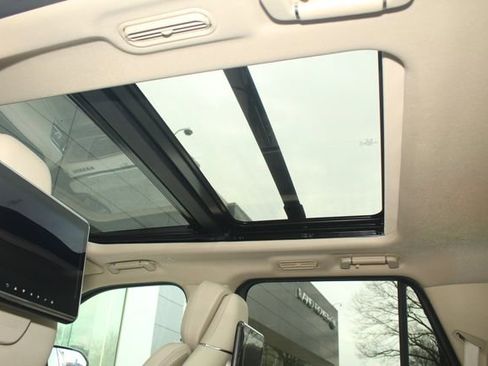 Used 2019 Lincoln Navigator Reserve w/ Cargo Package image 25