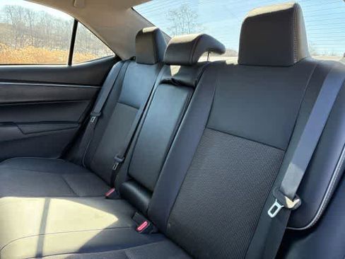 Used 2015 Toyota Corolla S image 15
