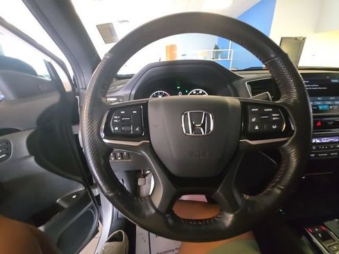 Used 2025 Honda Ridgeline Black Edition image 14