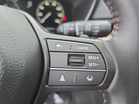 Used 2025 Honda CR-V Sport image 17