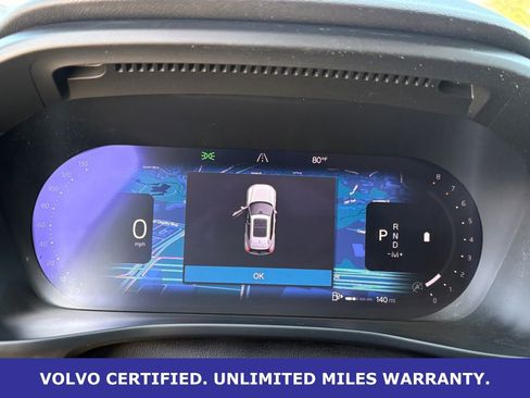 Certified 2025 Volvo XC40 B5 Plus image 17
