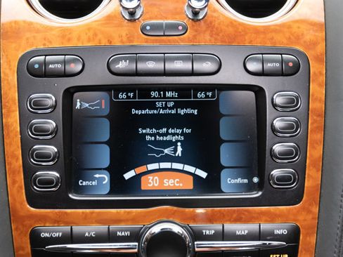 Used 2006 Bentley Flying Spur Flying Spur AWD/4WD image 85
