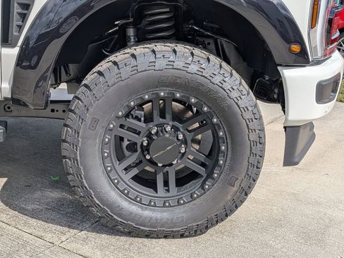 New 2026 Ford F250 Lariat w/ Black Appearance Package image 13