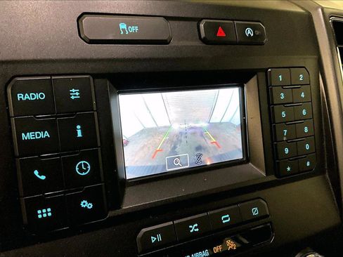 Used 2018 Ford F150 XLT w/ XTR Package image 20