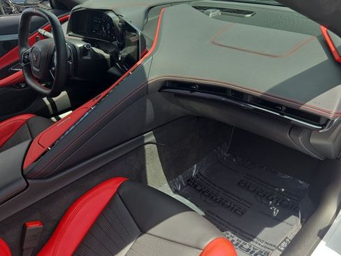 Used 2024 Chevrolet Corvette Stingray Preferred Conv w/ Z51 Performance Package RWD image 19