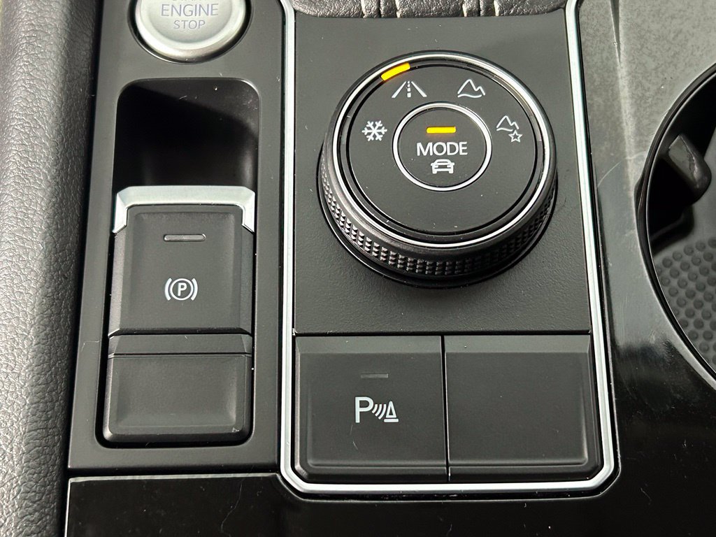 Used 2023 Volkswagen Atlas SE w/ Panoramic Sunroof Package AWD/4WD image 23