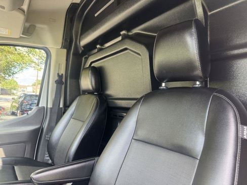 Used 2020 Ford Transit 250 Medium Roof RWD image 12