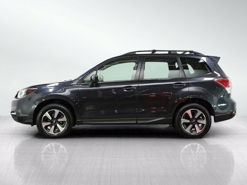 Used 2017 Subaru Forester 2.5i Limited w/ Popular Package #2 AWD/4WD image 2