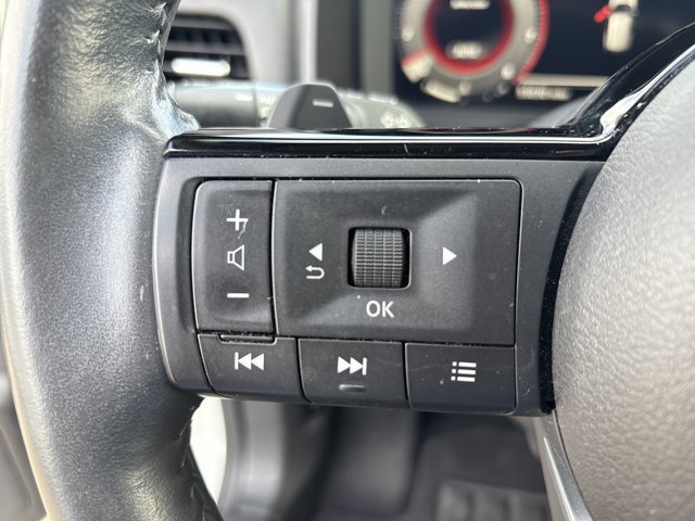 Used 2021 Nissan Rogue Platinum AWD/4WD image 27
