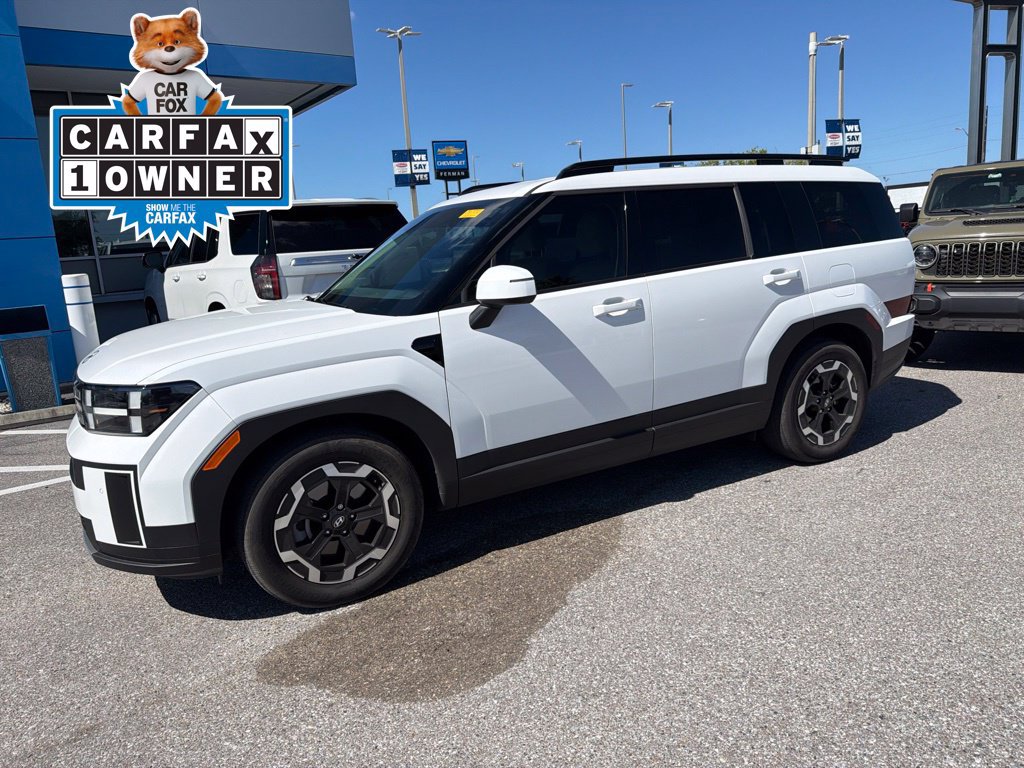 Used 2025 Hyundai Santa Fe SEL FWD image 2