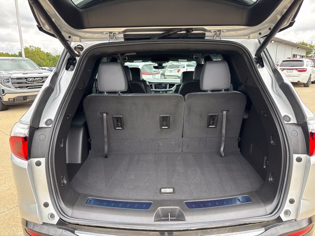Used 2022 Buick Enclave Essence w/ Sport Touring Edition FWD image 24