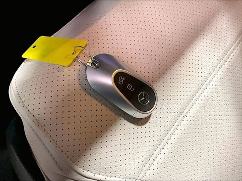 Used 2023 Mercedes-Benz GLC 300 4MATIC image 15