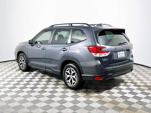 Used 2020 Subaru Forester Premium image 5