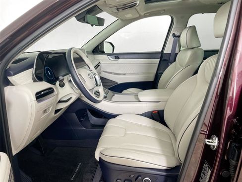 Used 2024 Hyundai Palisade Calligraphy image 5