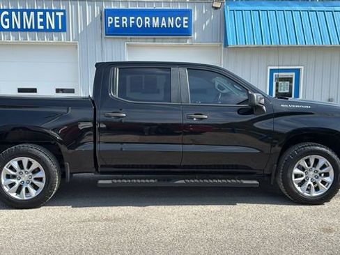 Used 2021 Chevrolet Silverado 1500 Custom w/ Safety Confidence Package image 4