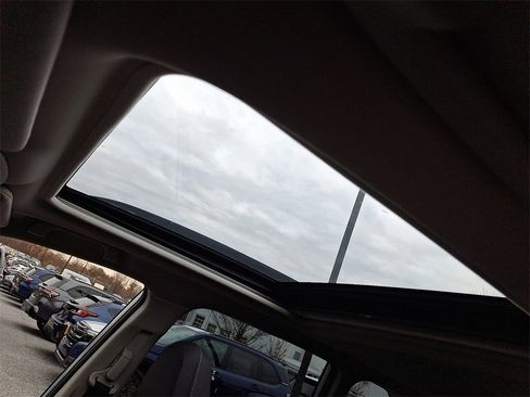 Certified 2023 Subaru Forester Premium image 15