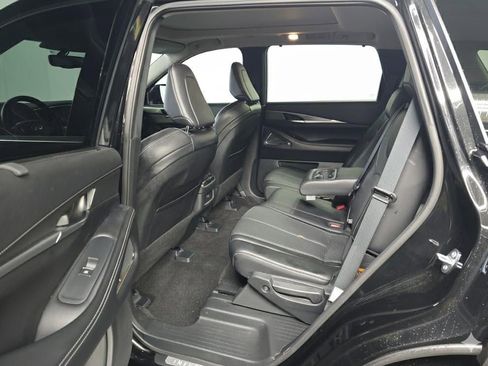 Used 2025 INFINITI QX60 Luxe w/ Vision Package image 22