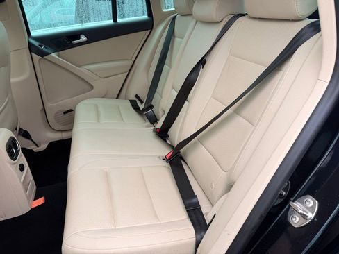 Used 2014 Volkswagen Tiguan SEL image 19